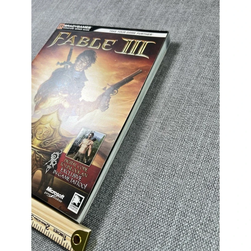 Fable III BradyGames Signature Series Strategy Guide Xbox 360 Paperback 2010